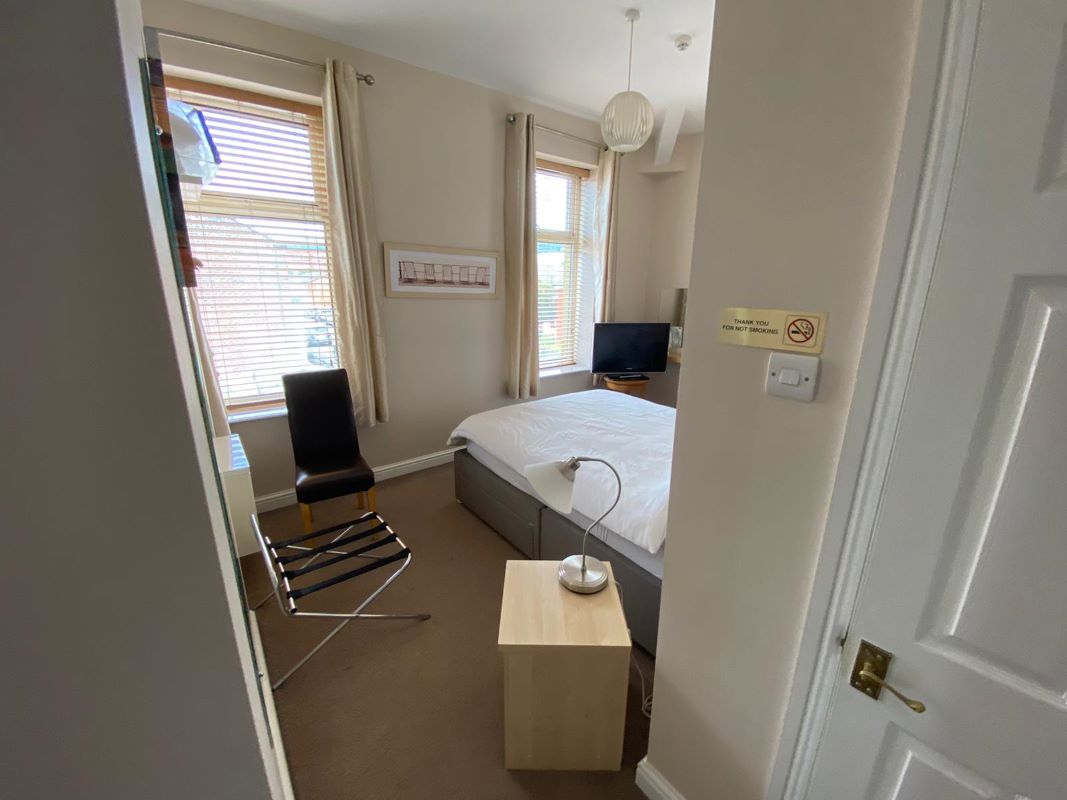 Oak House & Oak Cottage, Beal Lane, Shaw, Oldham, OL2 8PB