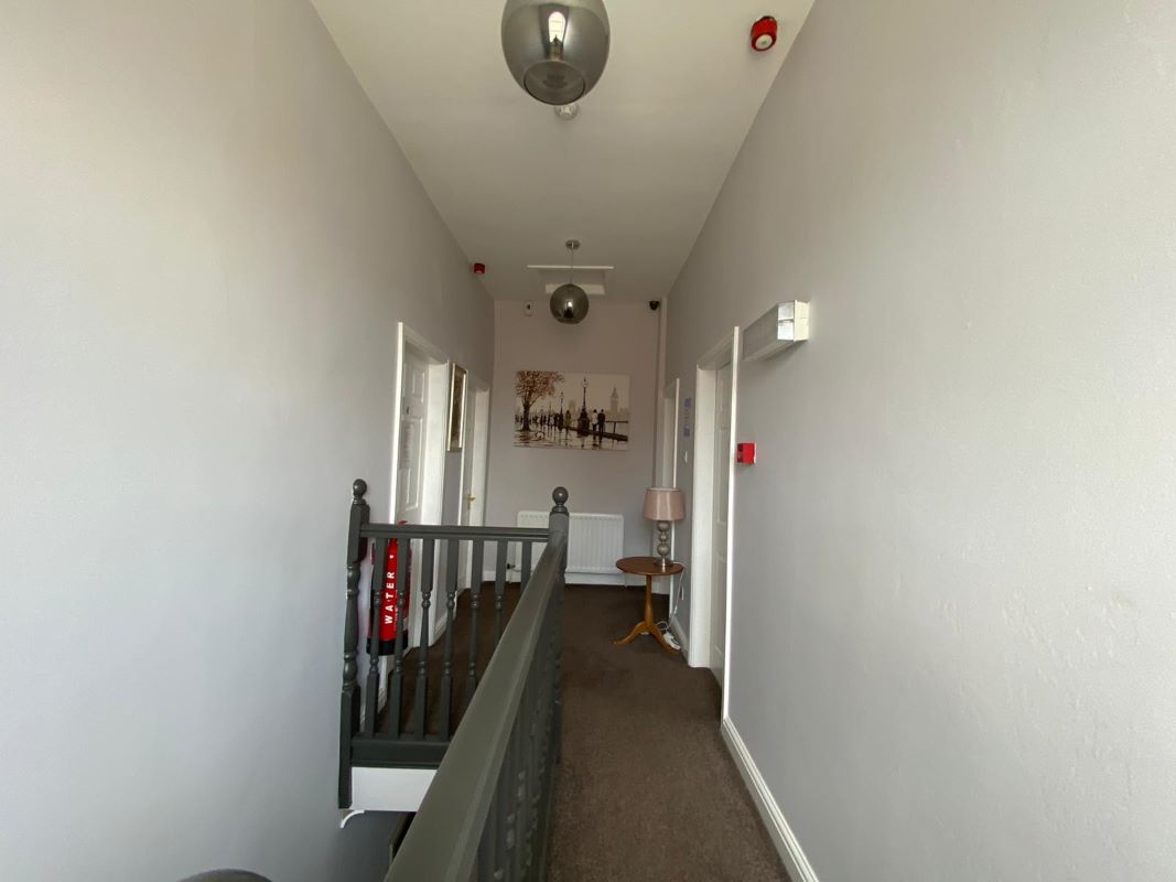 Oak House & Oak Cottage, Beal Lane, Shaw, Oldham, OL2 8PB