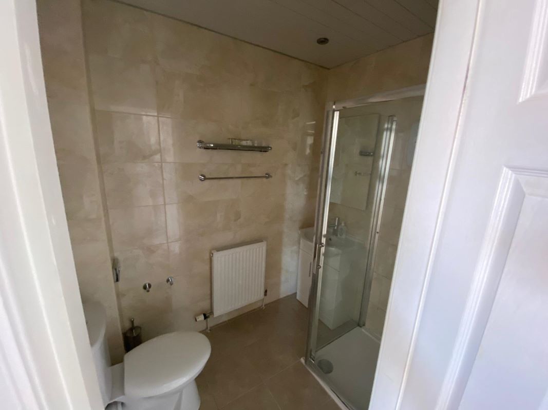 Oak House & Oak Cottage, Beal Lane, Shaw, Oldham, OL2 8PB