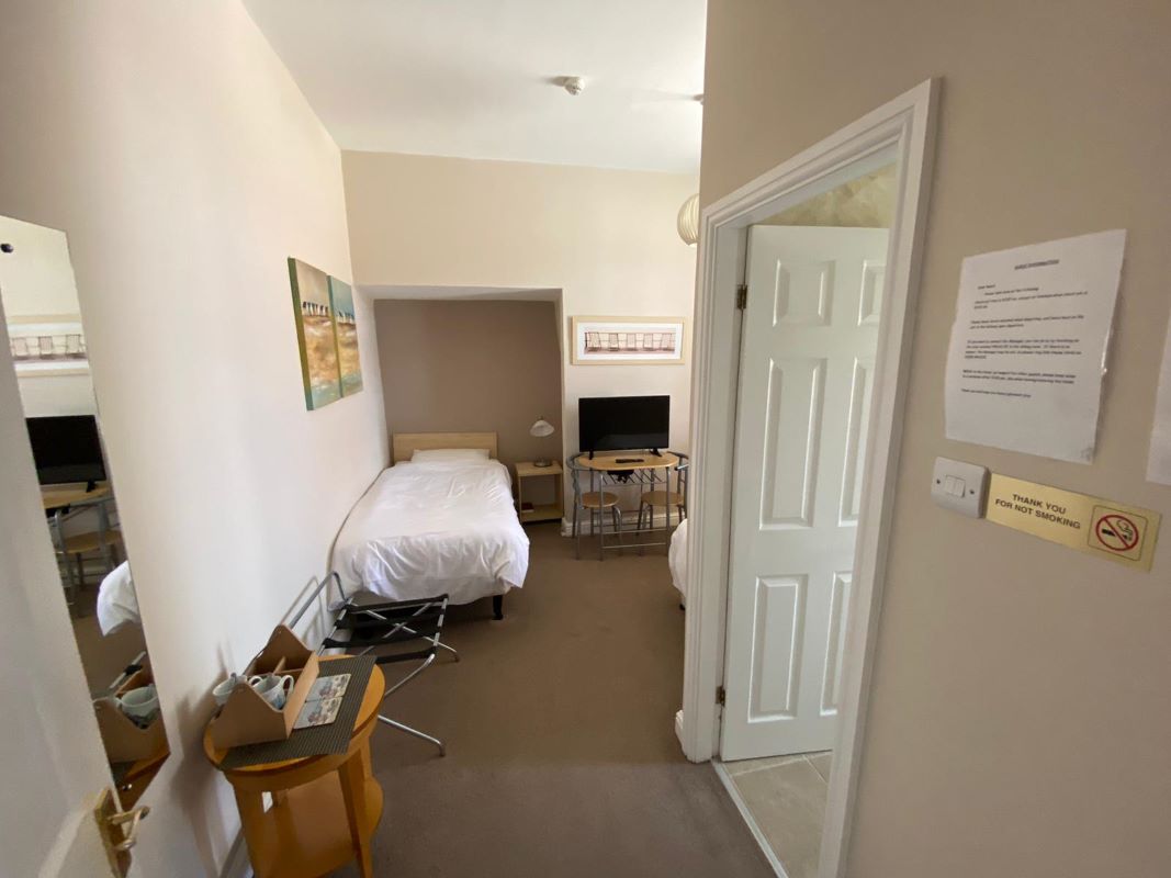 Oak House & Oak Cottage, Beal Lane, Shaw, Oldham, OL2 8PB
