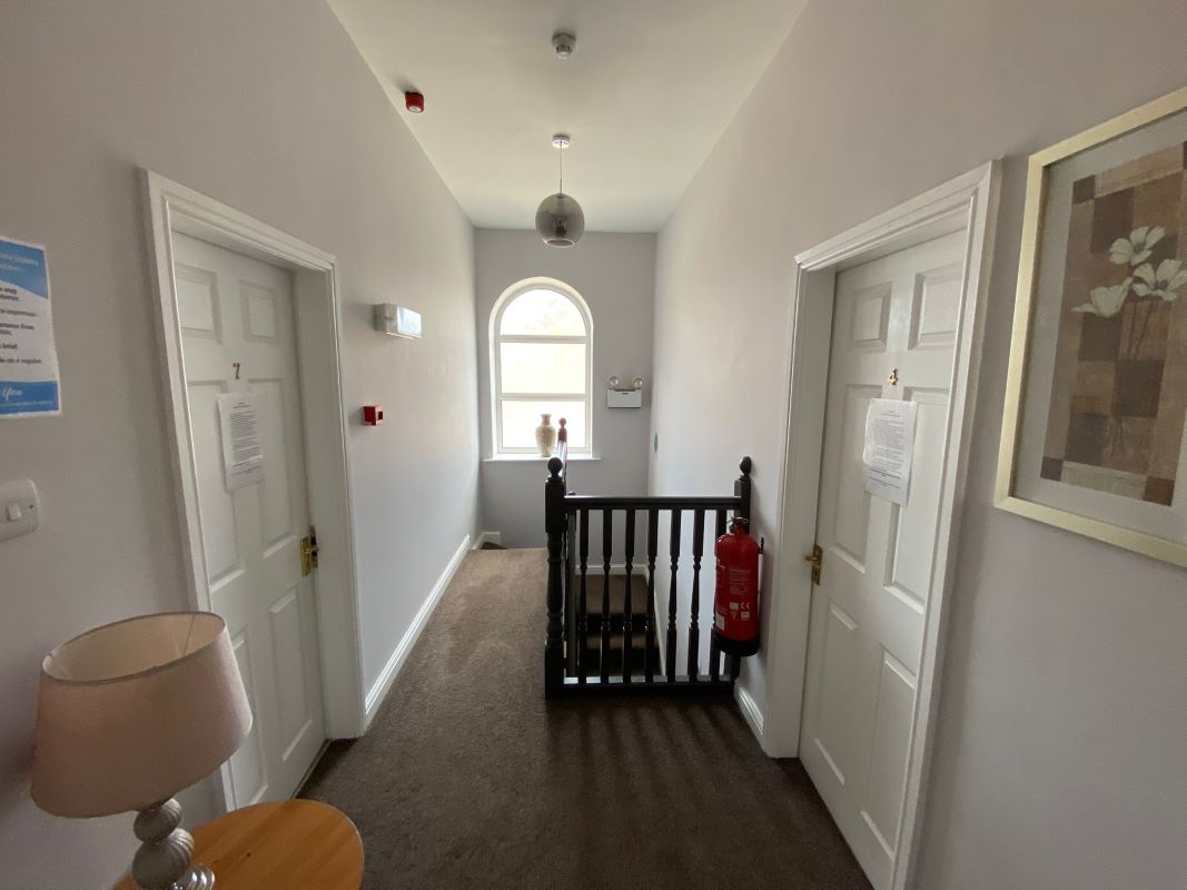 Oak House & Oak Cottage, Beal Lane, Shaw, Oldham, OL2 8PB