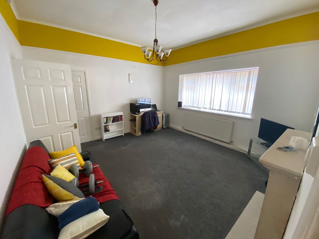 Oak House & Oak Cottage, Beal Lane, Shaw, Oldham, OL2 8PB