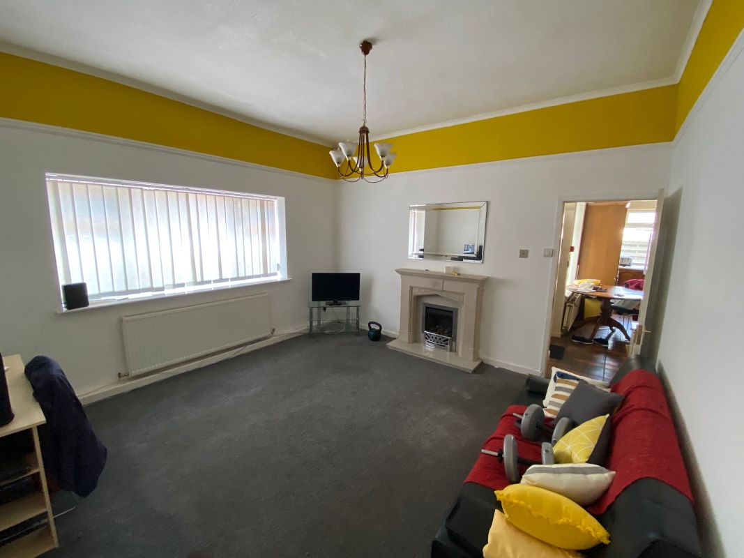 Oak House & Oak Cottage, Beal Lane, Shaw, Oldham, OL2 8PB