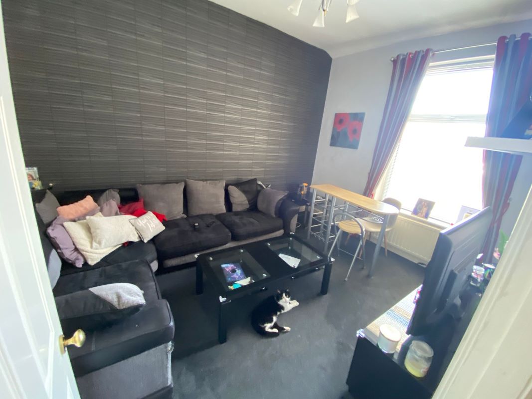 Oak House & Oak Cottage, Beal Lane, Shaw, Oldham, OL2 8PB