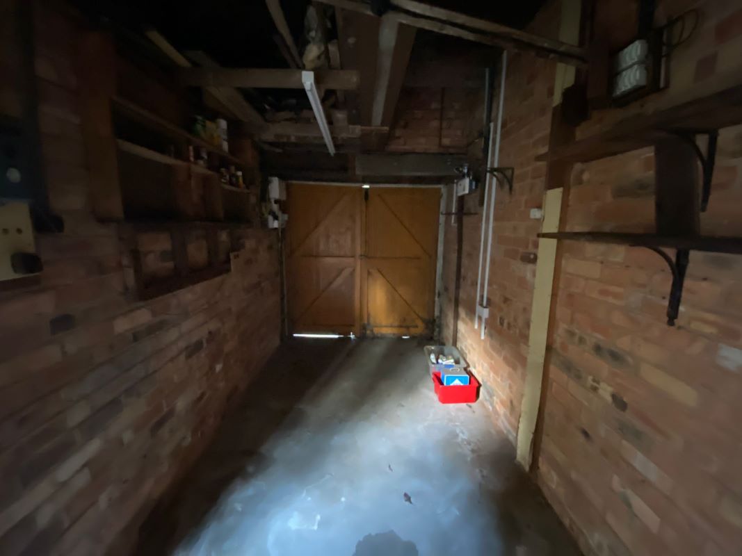 185 Tessall Lane, Birmingham, West Midlands, B31 5ED