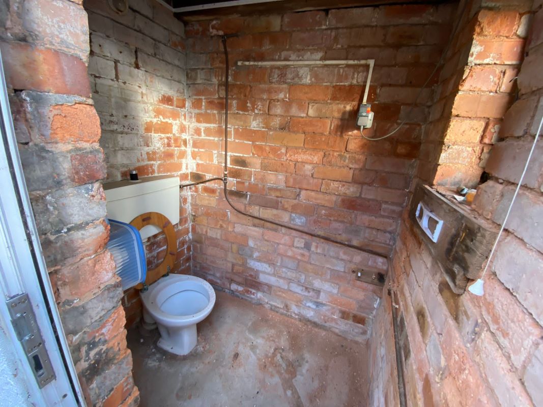 185 Tessall Lane, Birmingham, West Midlands, B31 5ED