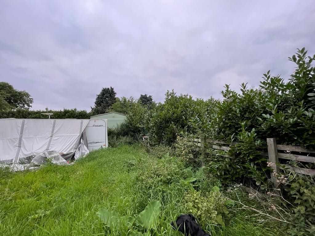 Land adjacent to The Bungalow, Moor Lane, East Stoke, Newark, NG23 5QD