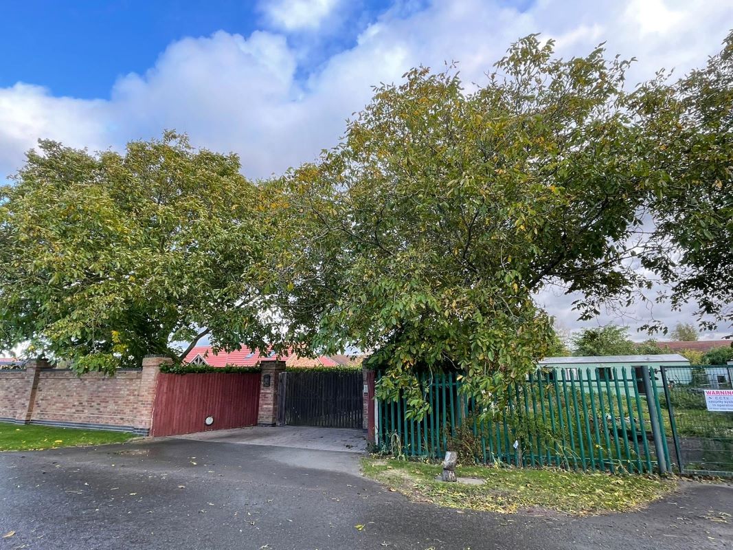 Land adjacent to The Bungalow, Moor Lane, East Stoke, Newark, NG23 5QD