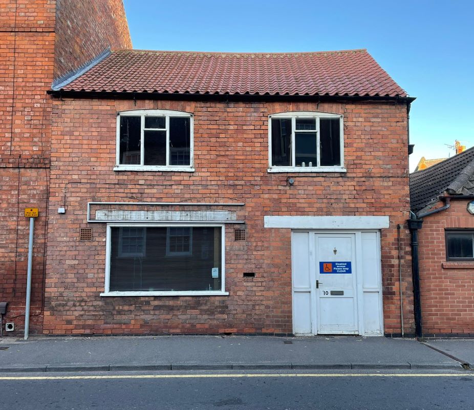 10 Albert Street, Newark on Trent, NG24 4BJ