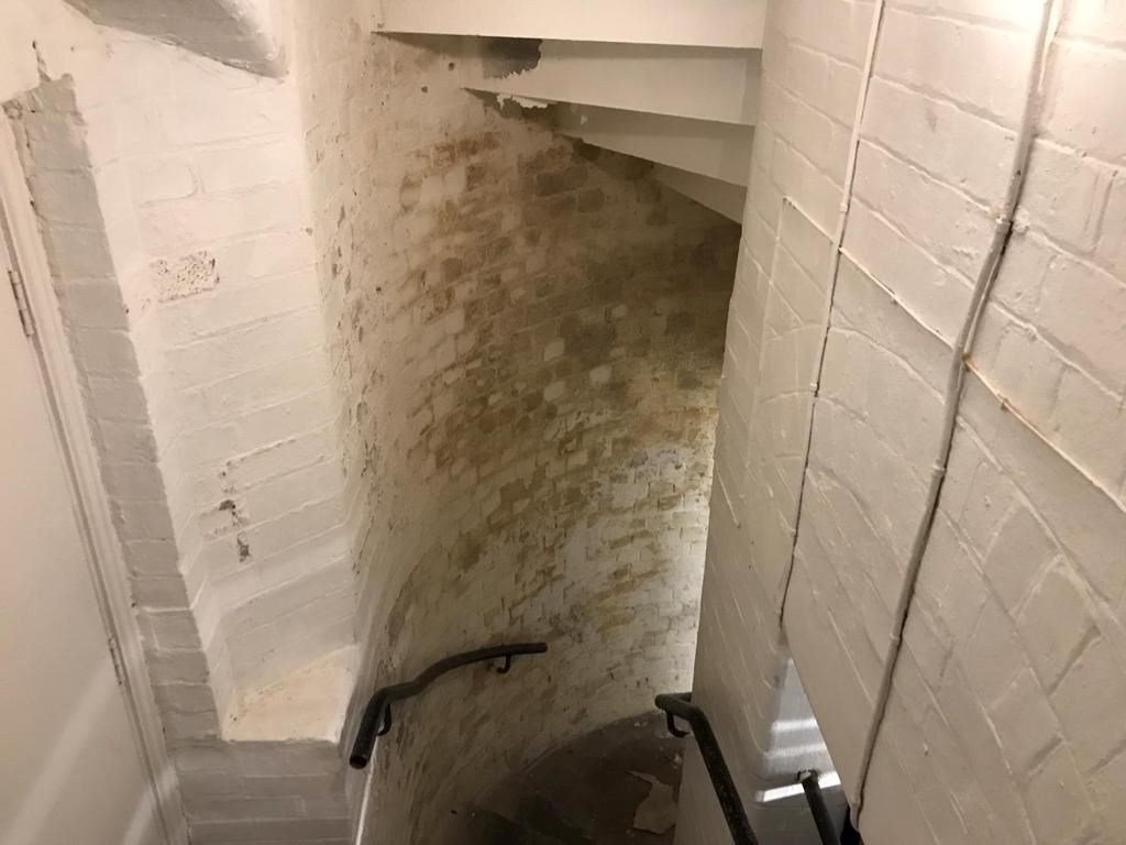 1 Market Place, Mansfield, Nottinghamshire, NG18 1HU