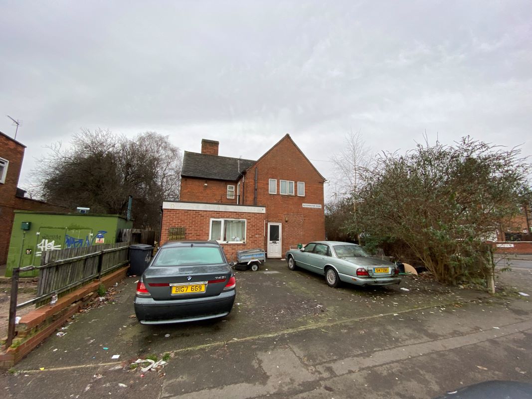 17 Medina Road, Leicester, LE3 9AY