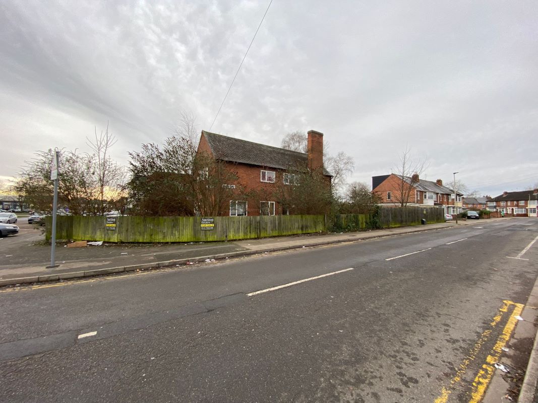 17 Medina Road, Leicester, LE3 9AY