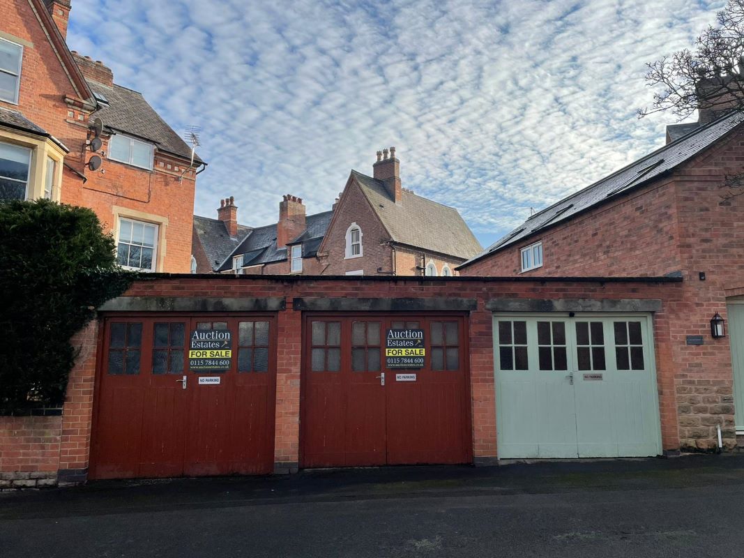 Garages adjacent to 3 Holles Crescent, The Park, Nottingham, NG7 1BZ