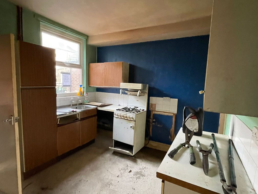 26 Brixton Road, Nottingham, NG7 3FG