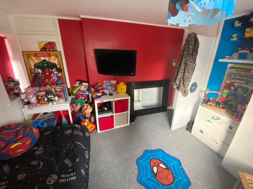 39 Gardendale Avenue, Clifton, Nottingham, NG11 9HX