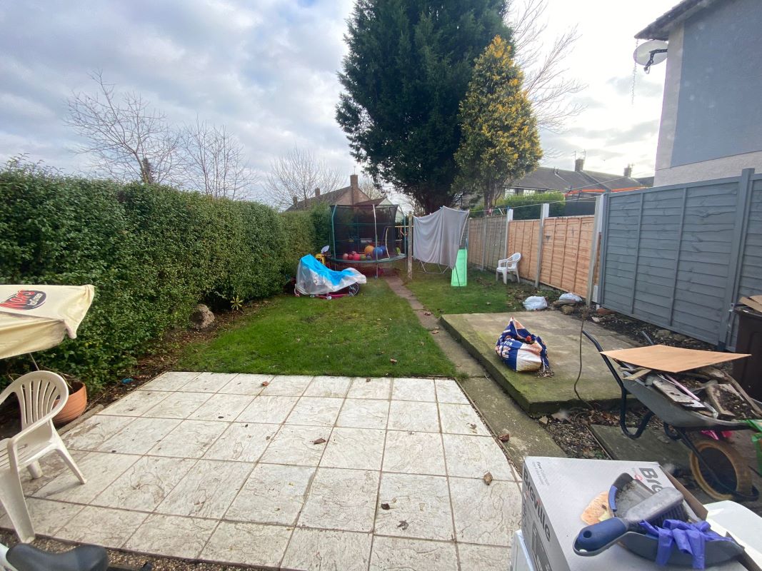 39 Gardendale Avenue, Clifton, Nottingham, NG11 9HX