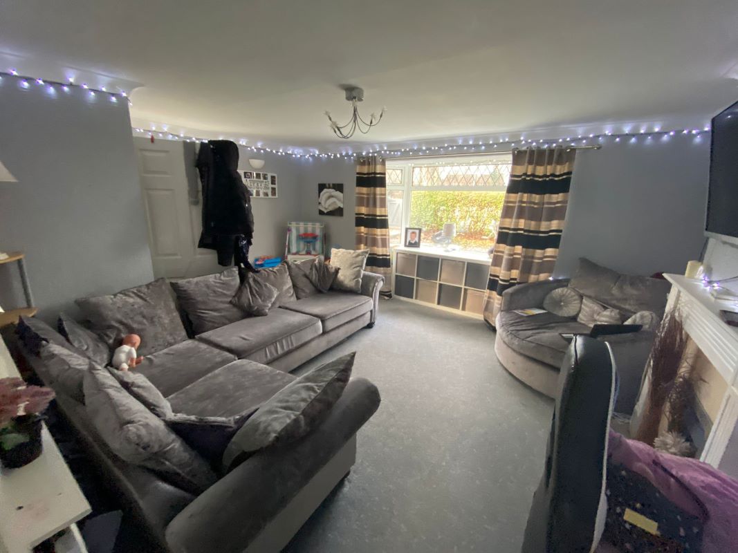 39 Gardendale Avenue, Clifton, Nottingham, NG11 9HX