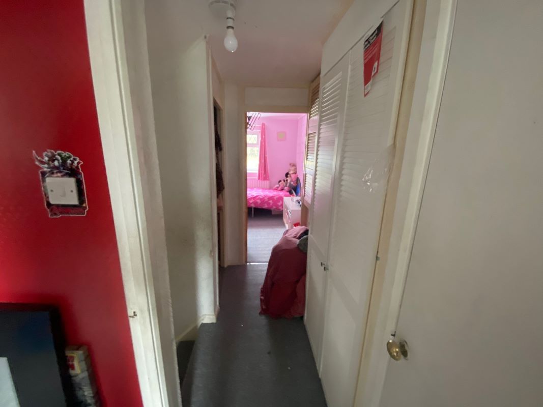 39 Gardendale Avenue, Clifton, Nottingham, NG11 9HX