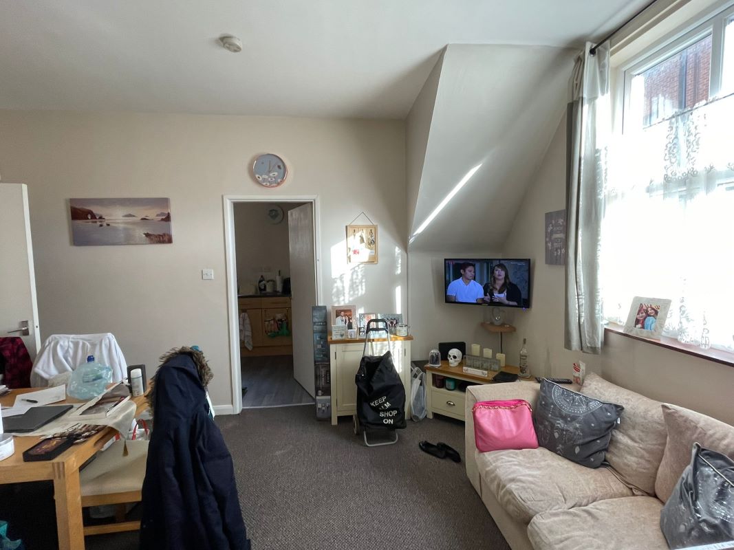101, 101A & 103 Victoria Road, Netherfield, Nottingham, NG4 2NN