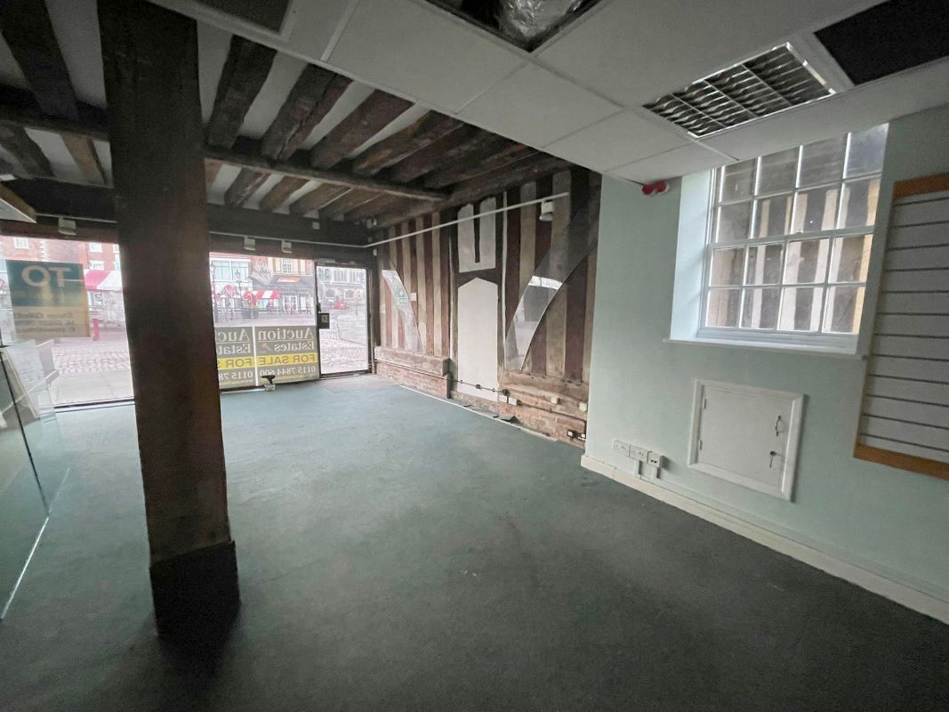 Ground Floor of Ye Olde White Hart, Market Place, Newark, NG24 1EG