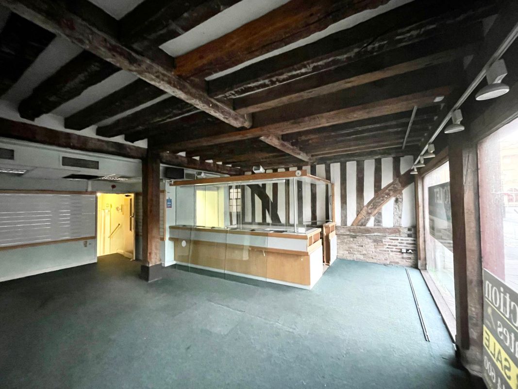 Ground Floor of Ye Olde White Hart, Market Place, Newark, NG24 1EG
