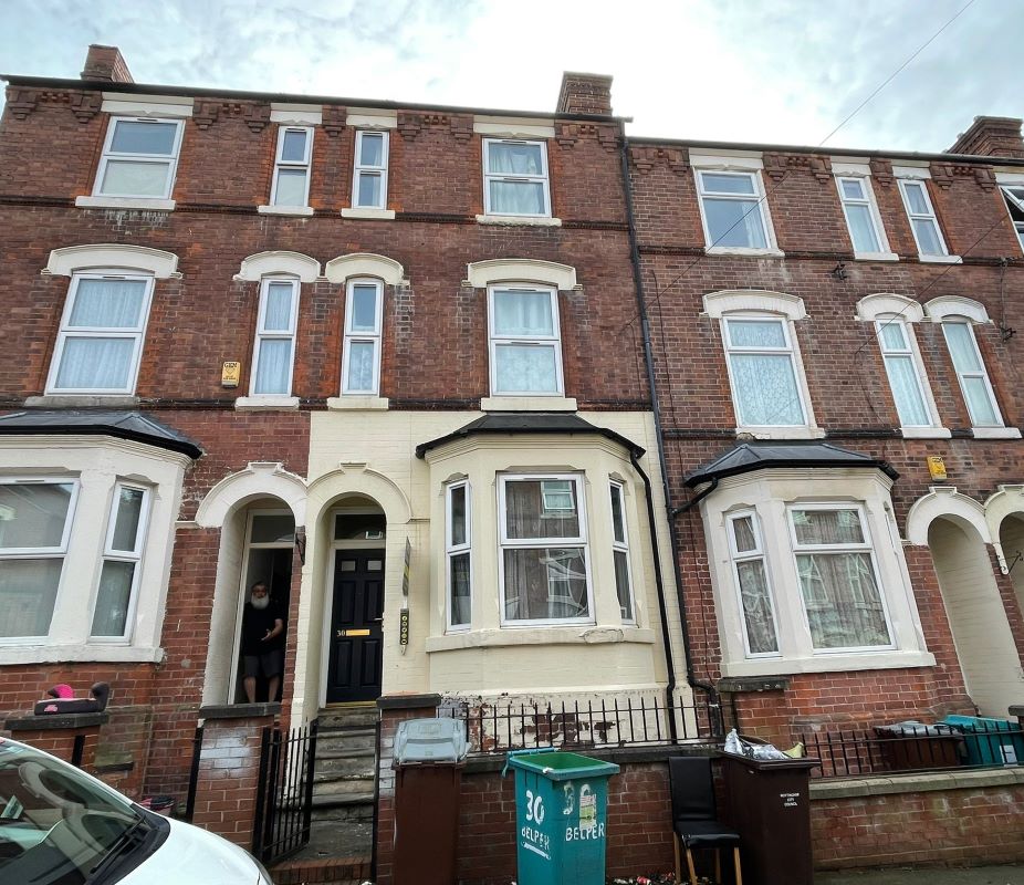 30 Belper Road, Nottingham, NG7 6AE