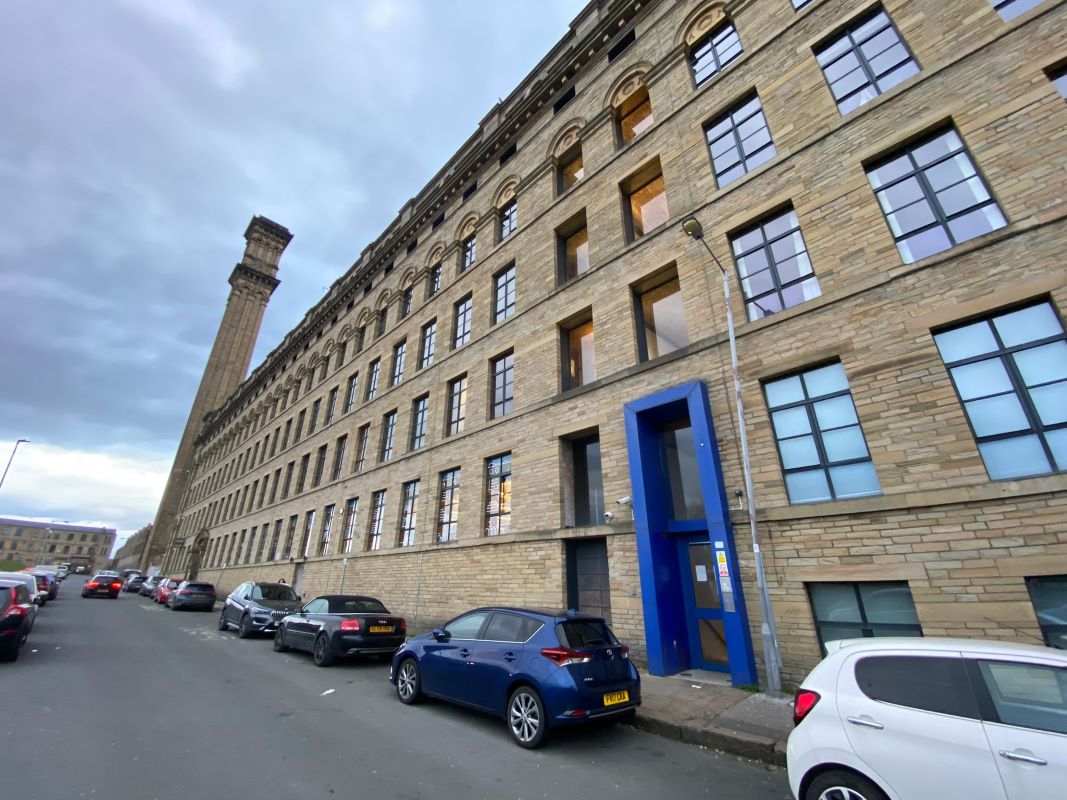 Apartment 224 Silk Warehouse, Lister Mills, Lilycroft Road, Bradford, BD9 5BD