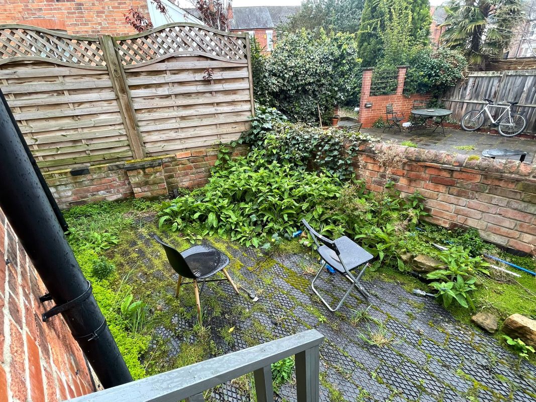 28 Trent Boulevard, West Bridgford, Nottingham, NG2 5BA