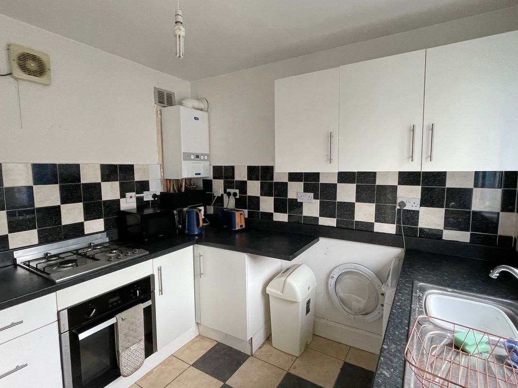 28 Trent Boulevard, West Bridgford, Nottingham, NG2 5BA