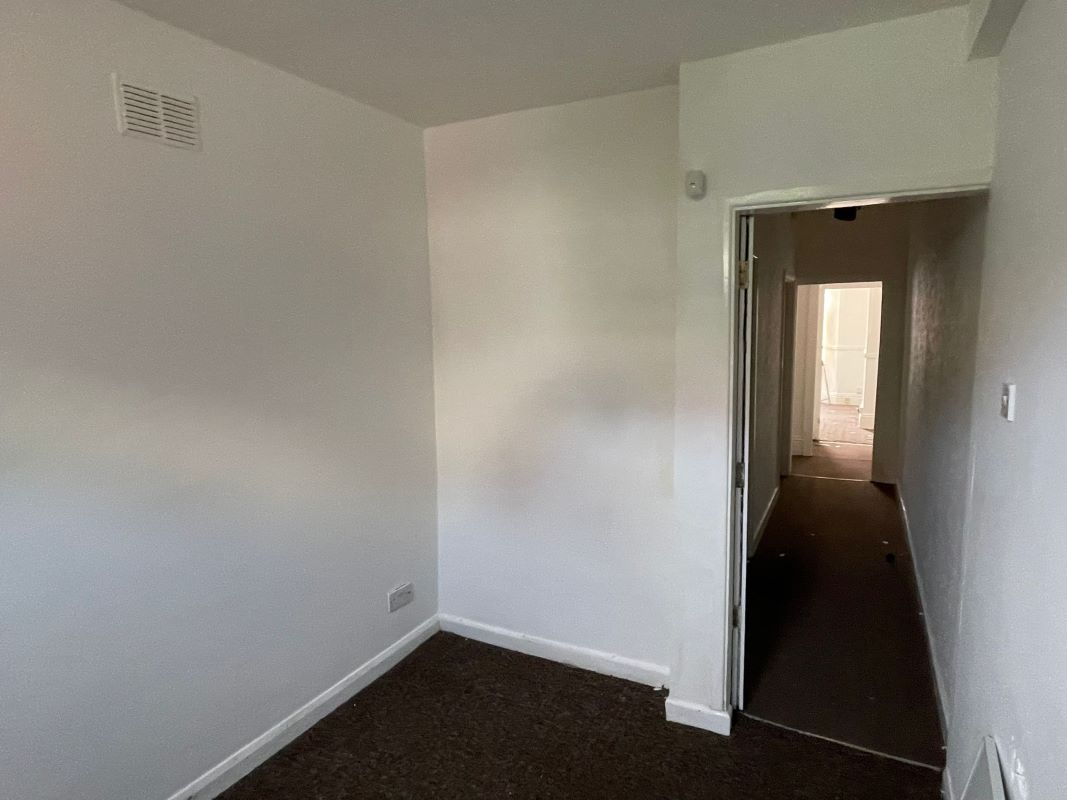 1 Station Terrace, Hucknall, Nottingham, NG15 7TQ