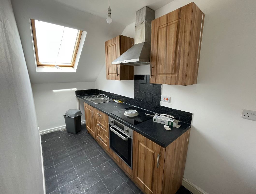 1 Station Terrace, Hucknall, Nottingham, NG15 7TQ