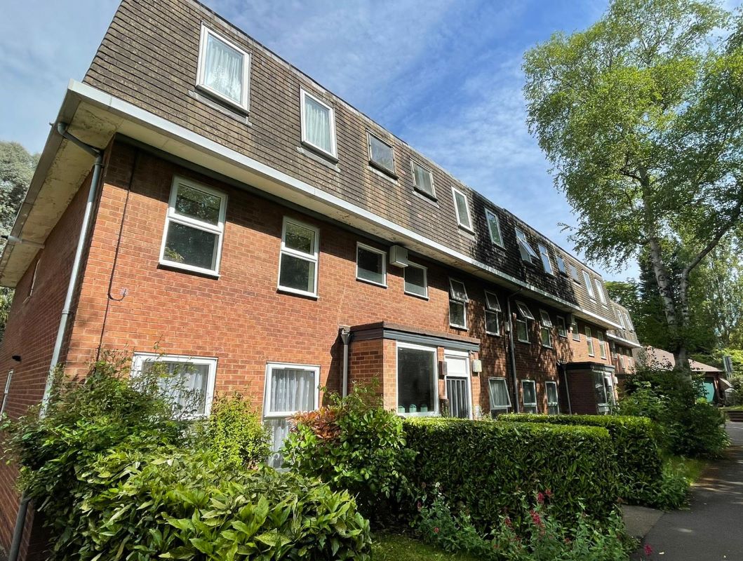 Flat 18 Ravensdene Court, Lucknow Road, Nottingham, NG3 5EE