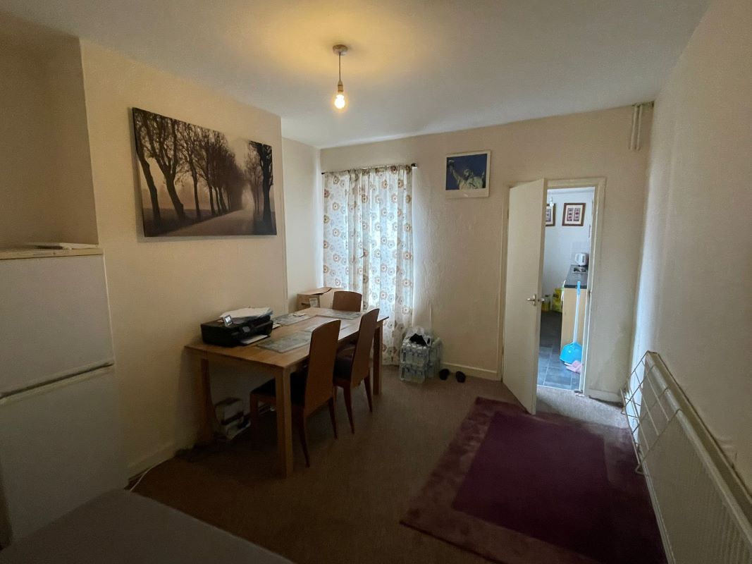 32 Rosetta Road, Nottingham, NG7 7GX