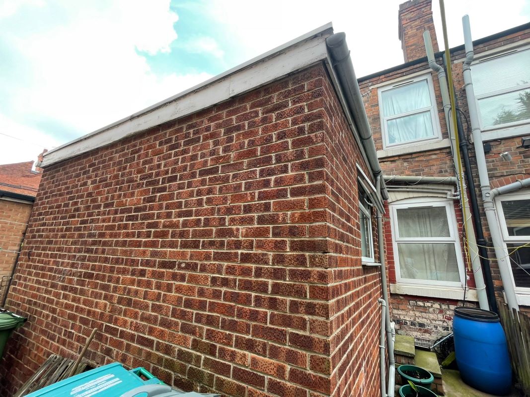 32 Rosetta Road, Nottingham, NG7 7GX