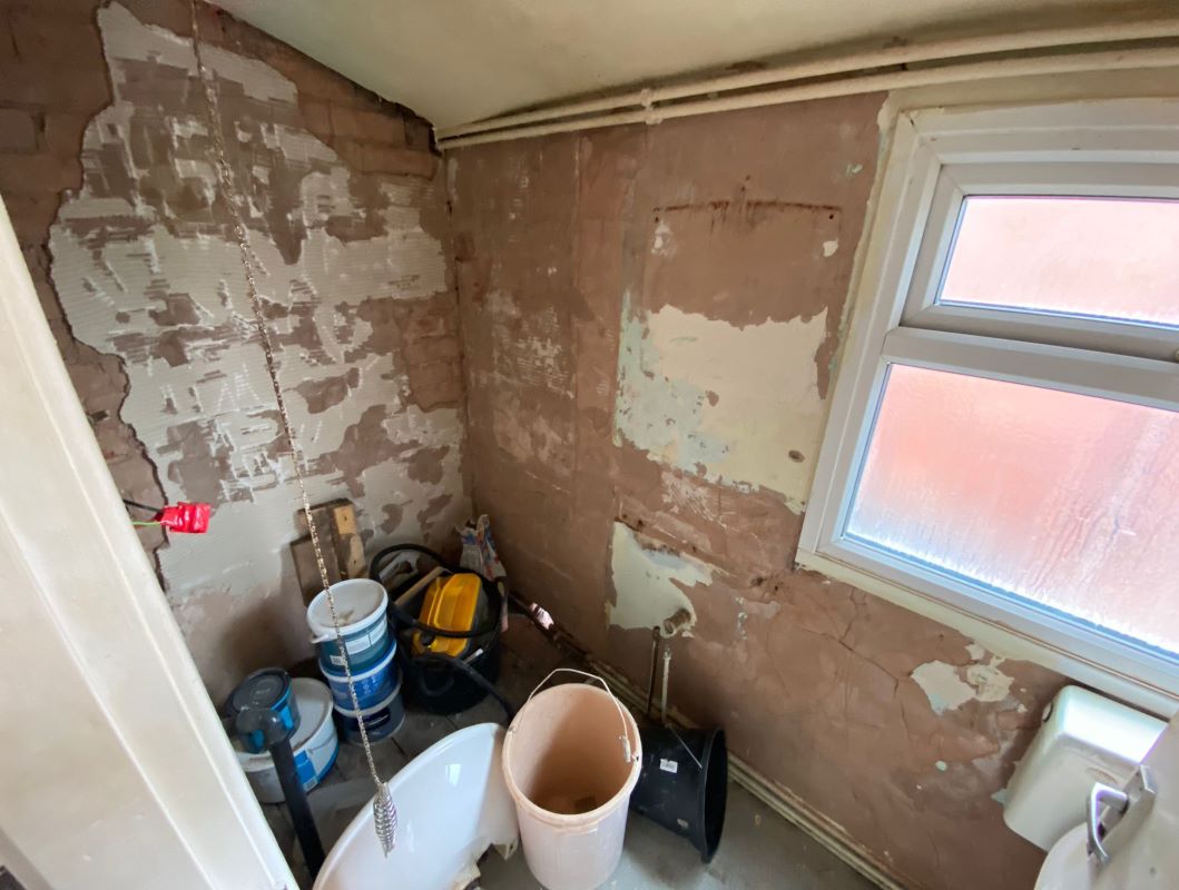 103 & 103A Lowmoor Road, Kirkby-in-Ashfield, Nottingham, NG17 7BH