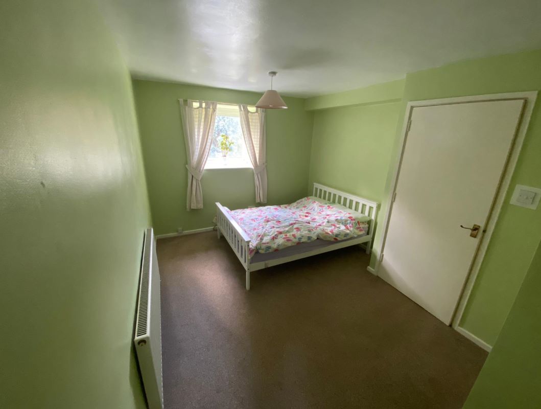 Flat 18 Ravensdene Court, Lucknow Road, Nottingham, NG3 5EE