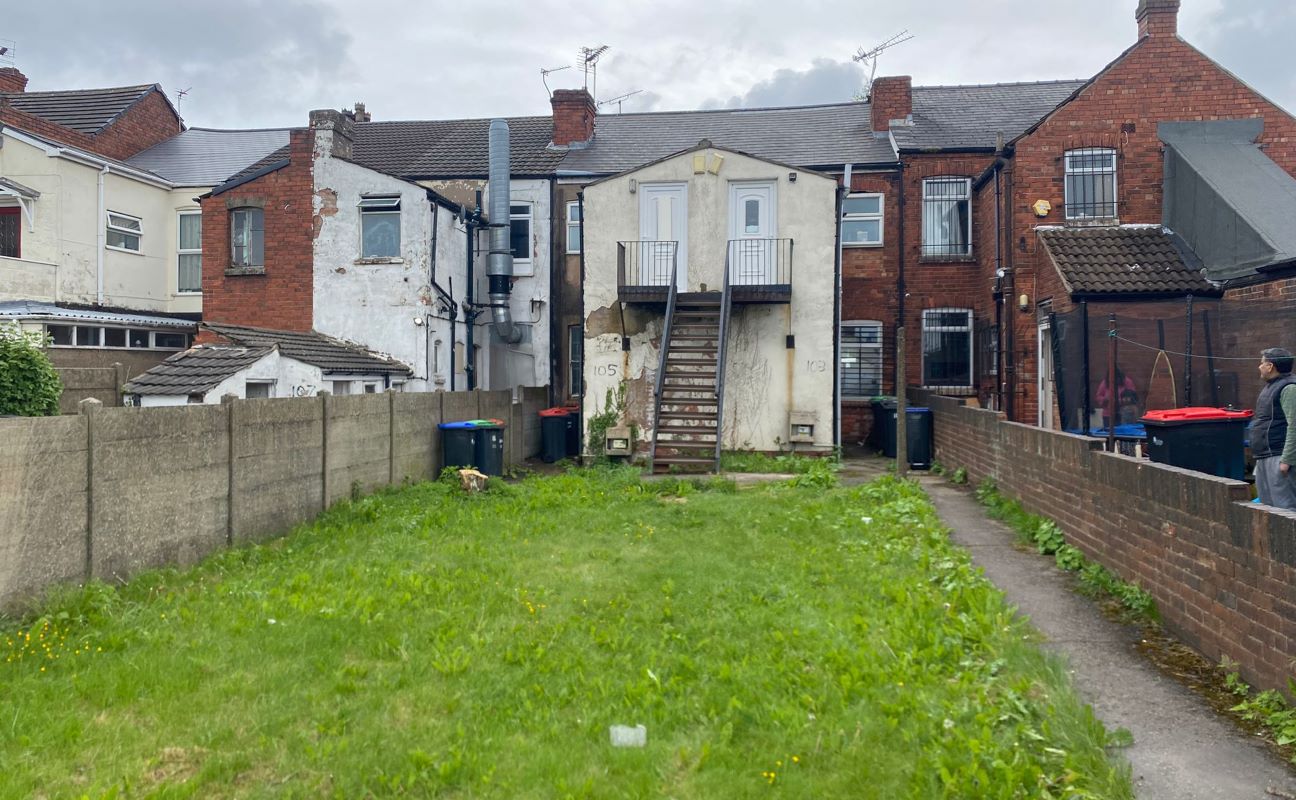 105 & 105A Lowmoor Road, Kirkby-in-Ashfield, Nottingham, NG17 7BH