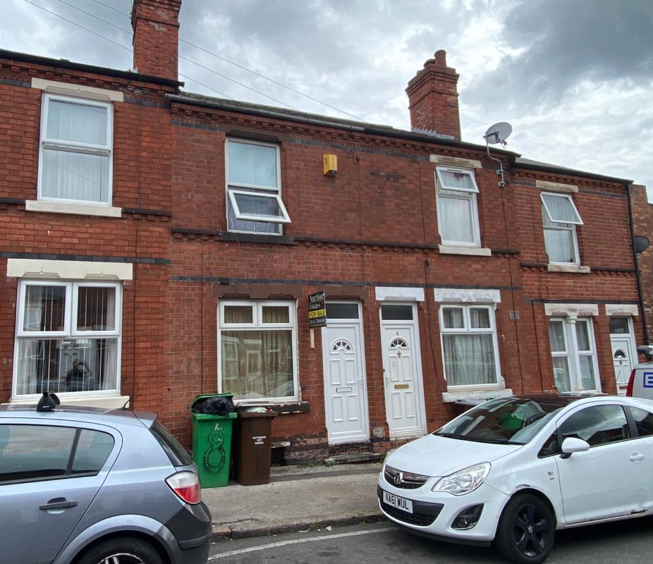 8 Windmere, Nottingham, NG7 6HN