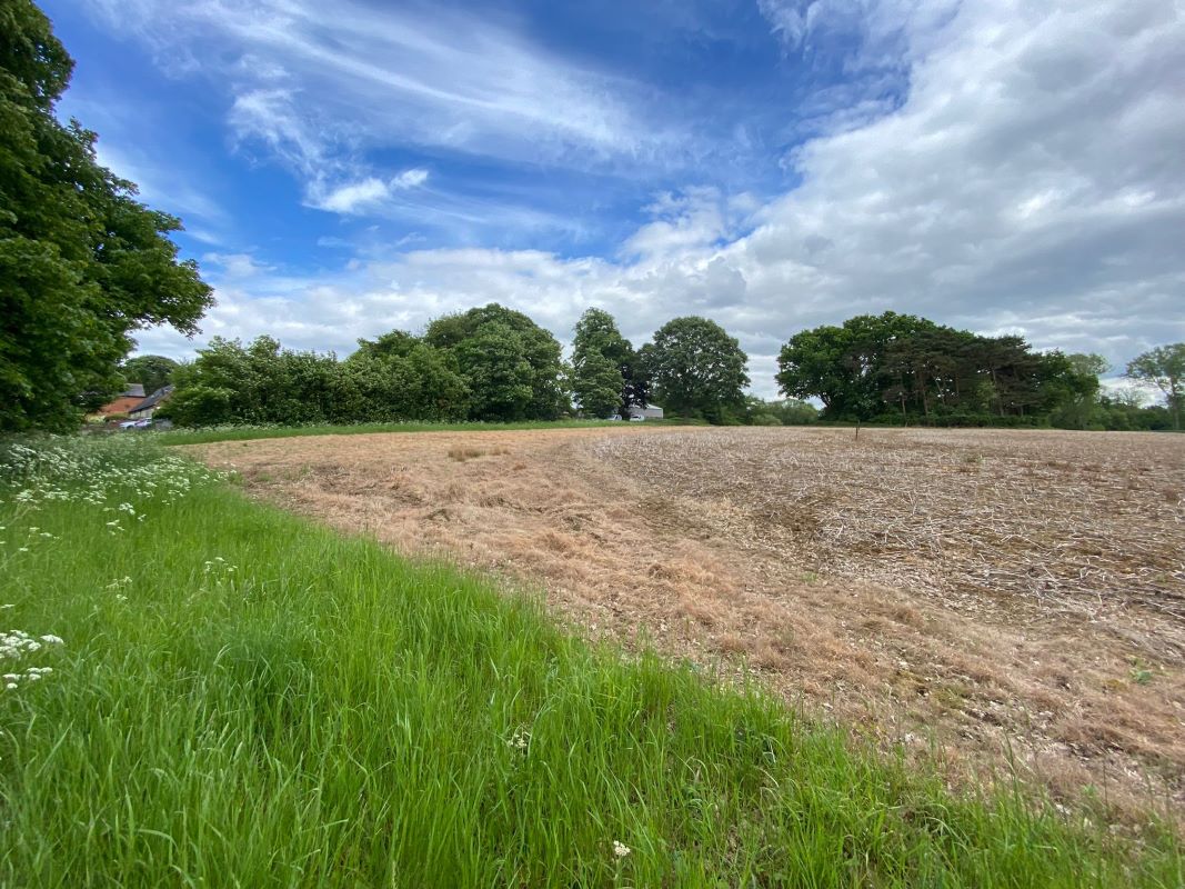 Land adjacent to The Courtyard, Gaulby Lane, Stoughton, Leicester, LE2 2FL