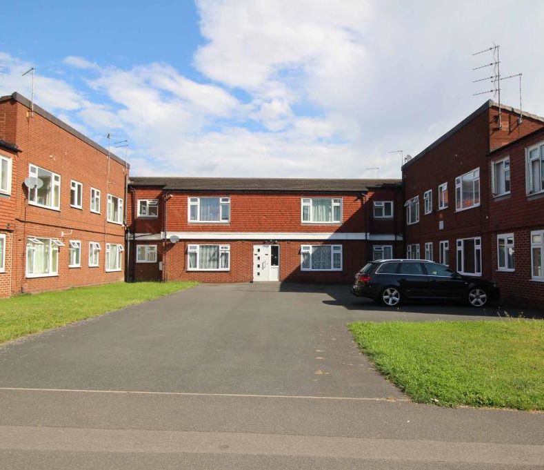 24 Lanchester Gardens, Worksop, S80 2PN