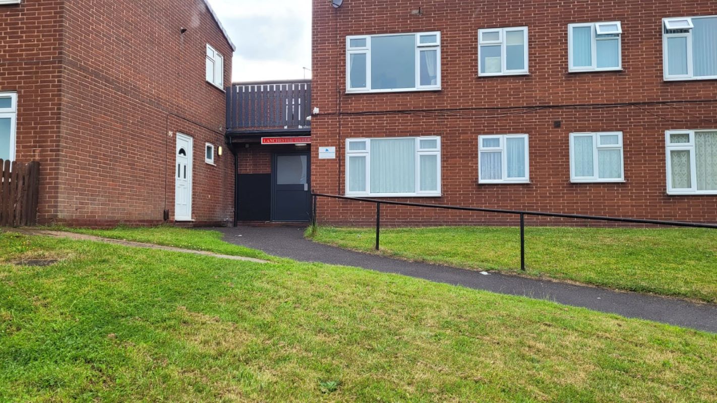 24 Lanchester Gardens, Worksop, S80 2PN