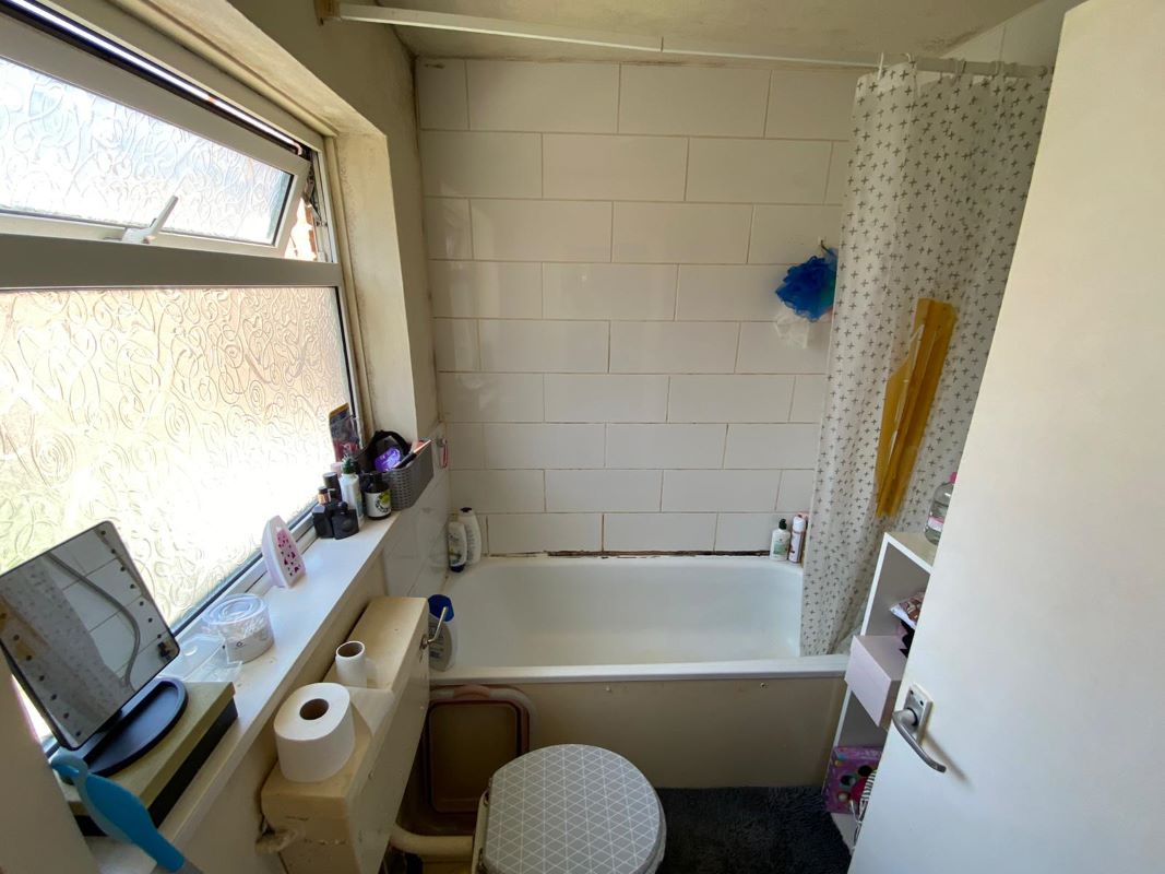 64 Brixton Road, Radford, Nottingham, NG7 3FG