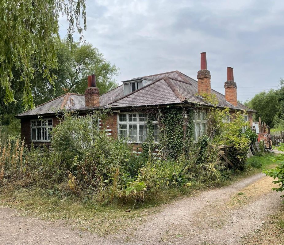 The Bungalow Barton Lane, Barton Ferry, Attenborough Nature Reserve, Nottingham, NG9 6DY