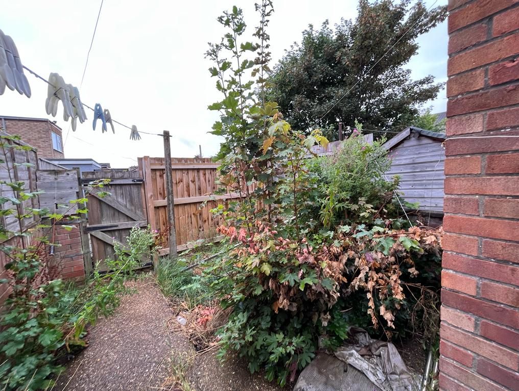 8 Saunders Street, Grimsby, DN31 2HP