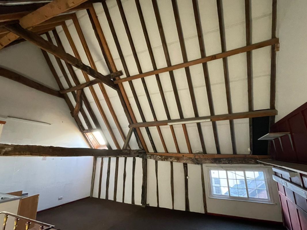 Unit 2, White Hart Yard, Newark, Nottinghamshire, NG24 1DX