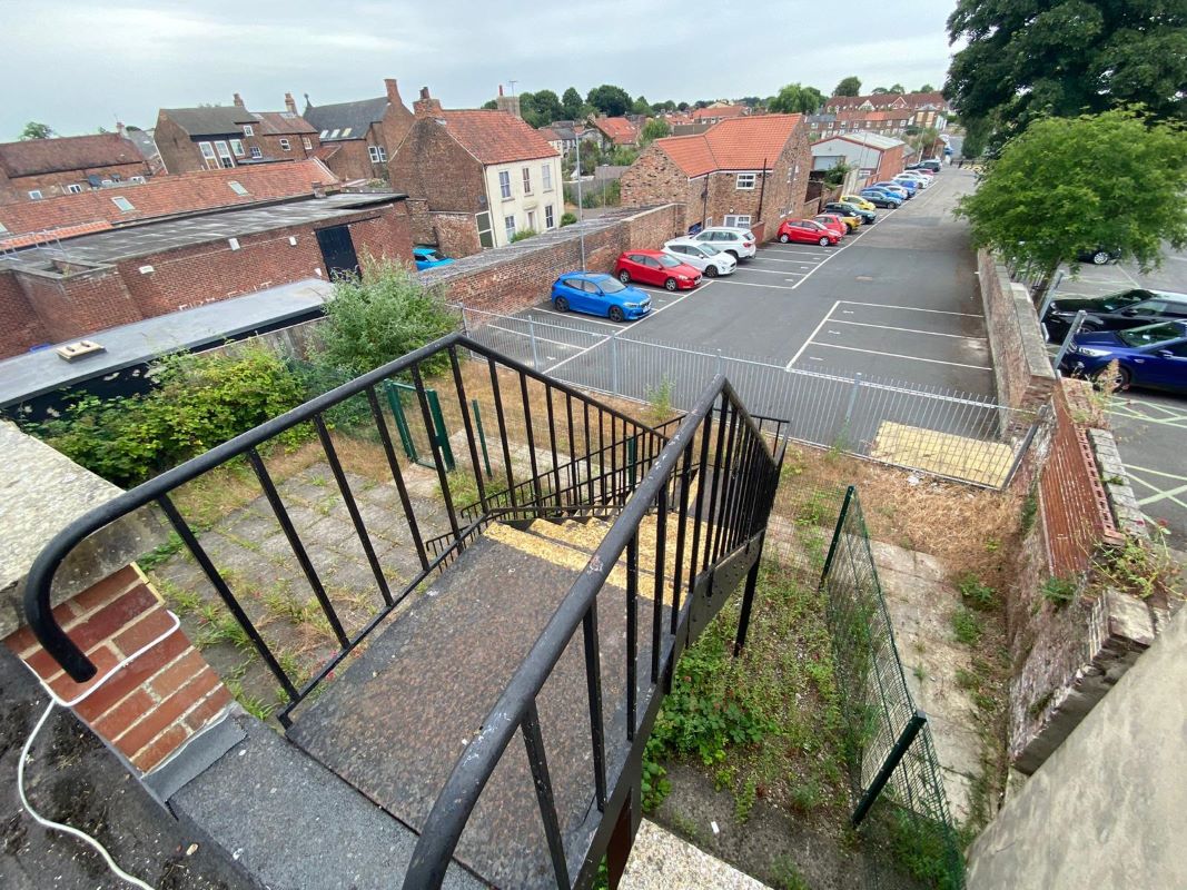61 Market Place, Driffield, North Humberside, YO25 6AF