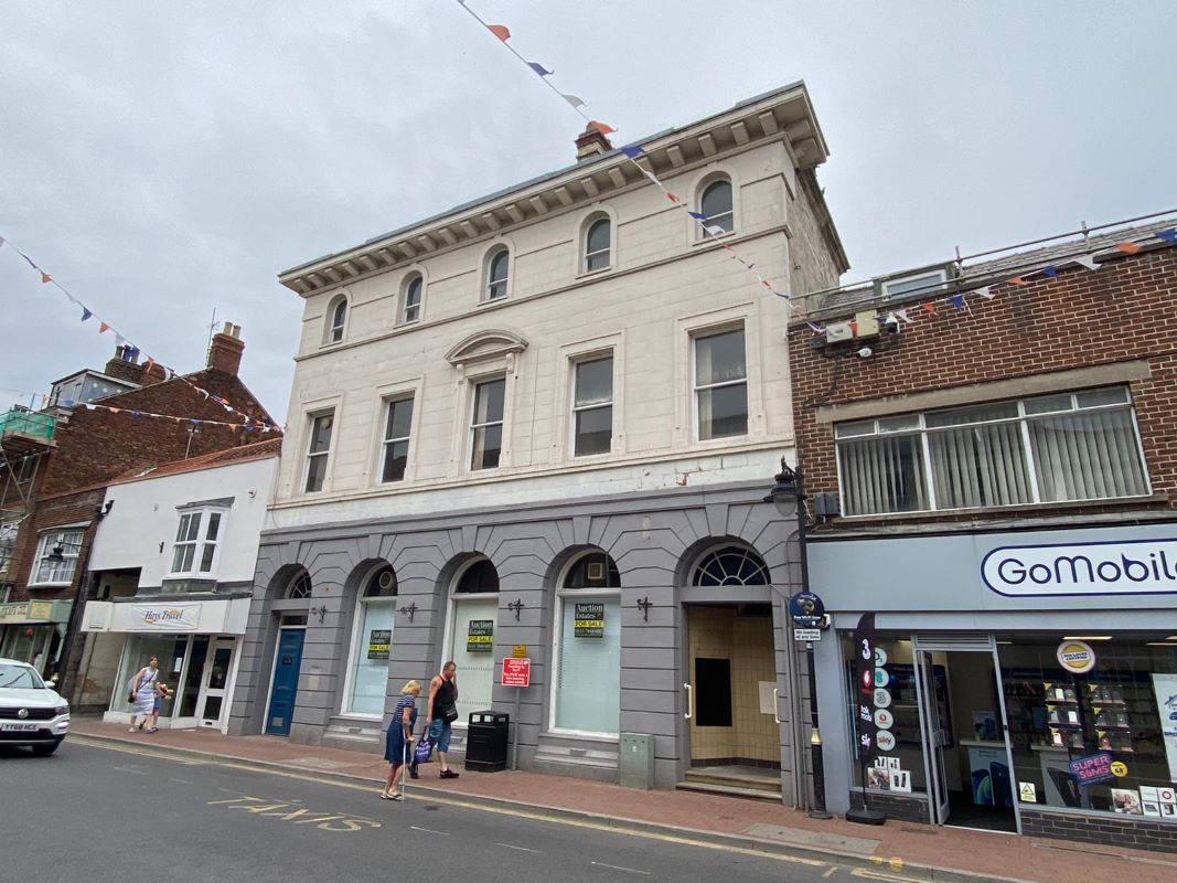 61 Market Place, Driffield, North Humberside, YO25 6AF