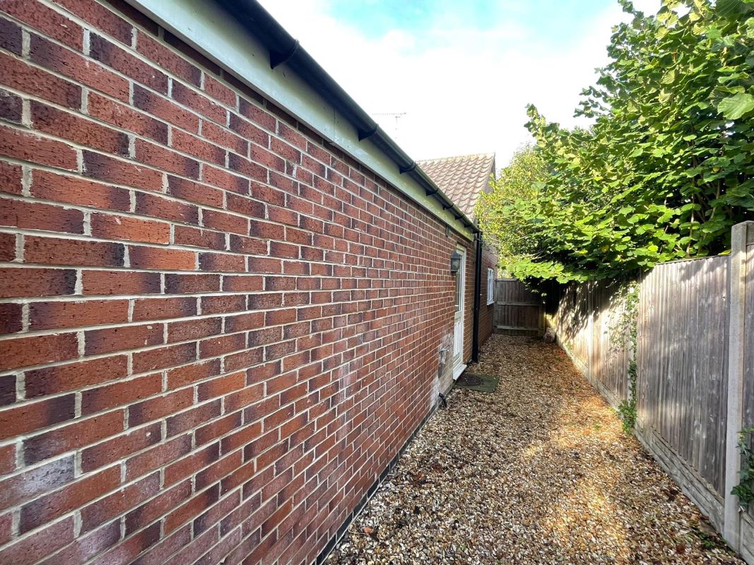 1A Micklebarrow Close, Southwell, Nottinghamshire, NG25 0LU