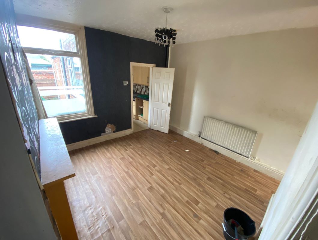 50 Reigate Road, Nottingham, NG7 7FB