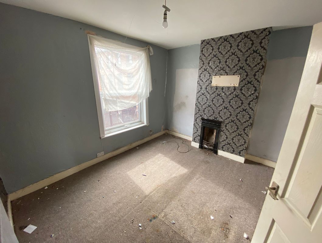50 Reigate Road, Nottingham, NG7 7FB